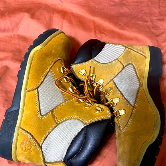 🔥Boys Timberland Field boot sz 4.5 - Picture 3 of 8